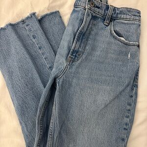 Abercrombie & Fitch 90s Straight High Rise